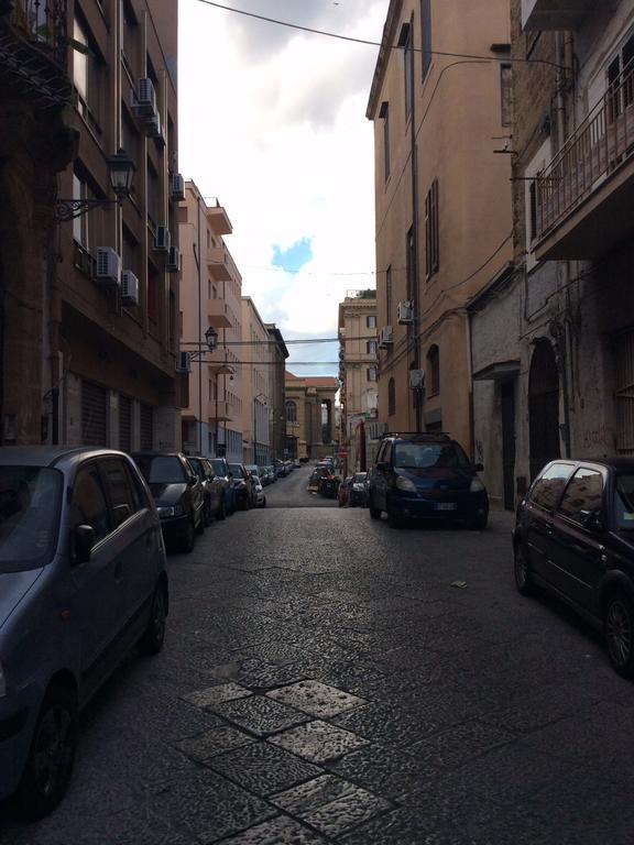 La Casetta Al Massimo By Domusicily Palermo Szoba fotó